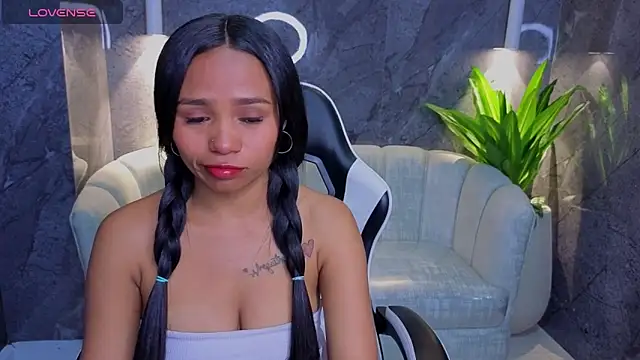 Snapshot of Sofia_Tx_ chatting on November 24, 2025, 12:49 pm Sofia Tx online show from November 24, 2025, 12:49 pm