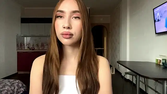 MonnaLissa online show from November 21, 2025, 6:34 am