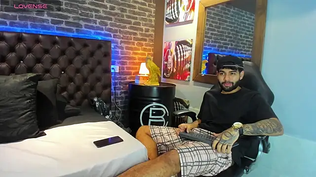 Jesuss77  online show from November 21, 2025, 2:38 pm