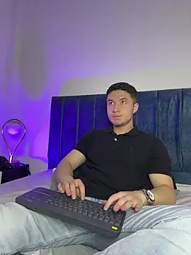 Snapshot of Ethan-Connor chatting on November 20, 2025, 8:30 pm Ethan-Connor online show from November 20, 2025, 8:30 pm