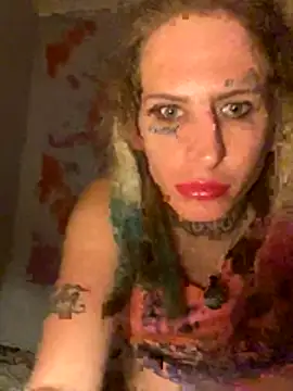 transsnowbunny online show from November 19, 2025, 10:43 pm