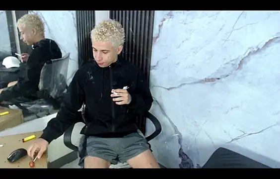 HollmanFronsh online show from November 27, 2025, 2:35 am