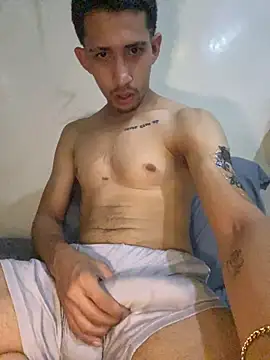 charlie bass online show from November 27, 2025, 6:21 pm