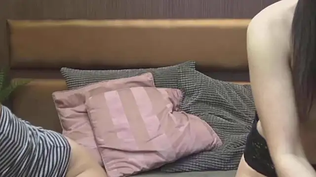 Snapshot of JasminAndAlyssa chatting on January 29, 2025, 11:35 pm JasminAndAlyssa online show from January 29, 2025, 11:35 pm