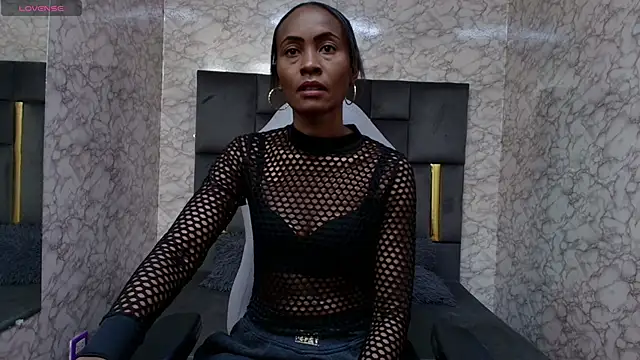 Miss Shabrall23 online show from November 20, 2025, 4:07 pm