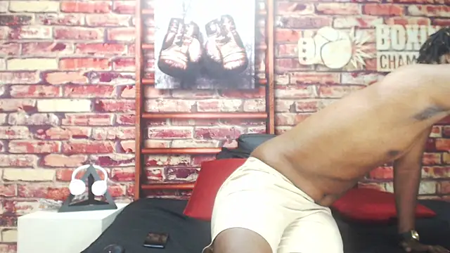 Snapshot of BlackAndAxel chatting on December 17, 2025, 10:49 pm BlackAndAxel online show from December 17, 2025, 10:49 pm