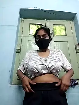 Snapshot of Miss_tinaaa chatting on December 20, 2025, 10:44 am Miss tinaaa online show from December 20, 2025, 10:44 am