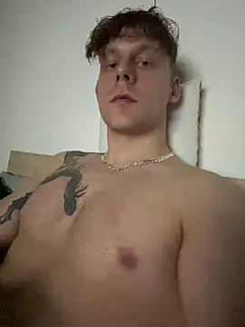 Snapshot of adamkatok chatting on November 20, 2025, 5:01 pm adamkatok online show from November 20, 2025, 5:01 pm