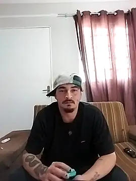 Snapshot of LUcyf3RmAl3696 chatting on December 4, 2025, 8:06 pm LUcyf3RmAl3696 online show from December 4, 2025, 8:06 pm