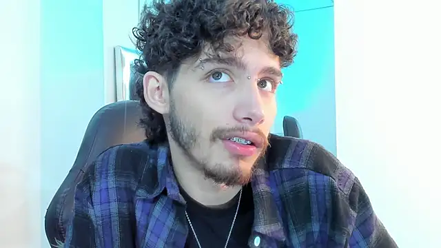 JojoBraando online show from November 29, 2025, 9:07 pm