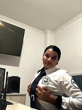 Snapshot of Rosa_Vidal_ chatting on November 20, 2025, 8:19 pm Rosa Vidal online show from November 20, 2025, 8:19 pm