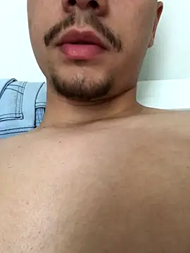 vitorwez online show from November 23, 2025, 5:13 pm