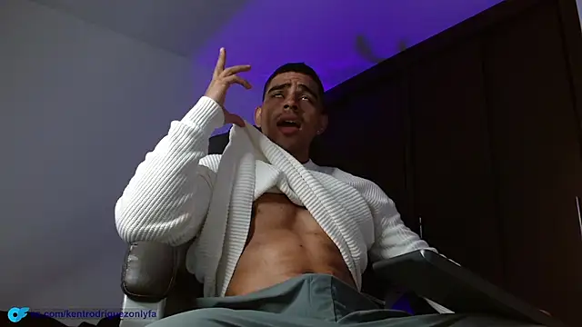 Snapshot of Kent_Rodriguez chatting on December 13, 2025, 11:10 pm Kent Rodriguez online show from December 13, 2025, 11:10 pm