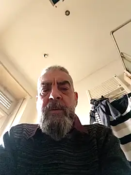 Gattopazzo667 online show from November 21, 2025, 2:38 pm