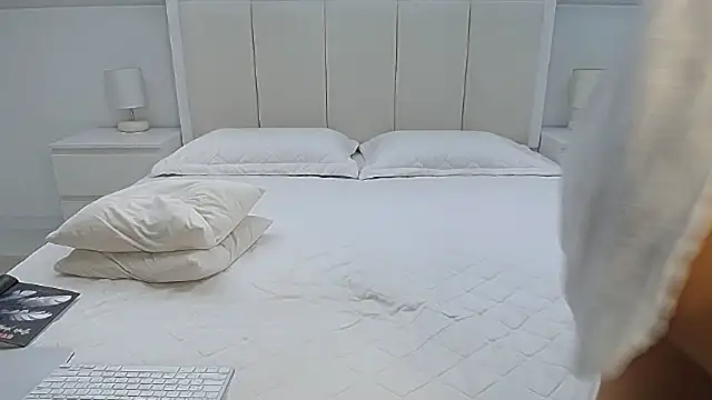 Milena29 online show from March 22, 2025, 5:28 am