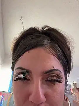 juicyonjuicy online show from November 21, 2025, 12:37 pm