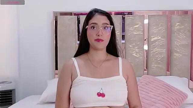 Snapshot of Isa_londonn21 chatting on December 4, 2025, 9:12 pm Isa londonn21 online show from December 4, 2025, 9:12 pm