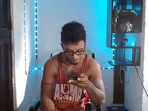 Snapshot of bigblackmen117uncs chatting on November 23, 2025, 9:03 pm bigblackmen117uncs online show from November 23, 2025, 9:03 pm