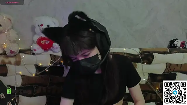 Snapshot of Ollie_Baird chatting on December 1, 2025, 5:01 am Ollie Baird online show from December 1, 2025, 5:01 am