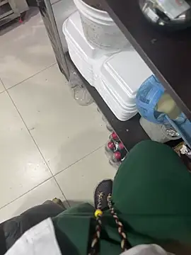 Snapshot of 1Panini21 chatting on December 5, 2025, 12:52 am 1Panini21 online show from December 5, 2025, 12:52 am