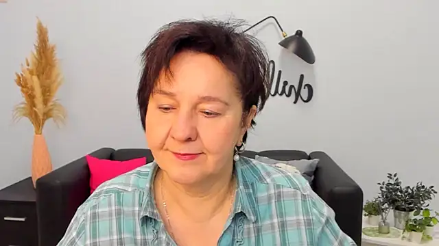 EveRalphes online show from December 4, 2025, 7:17 am