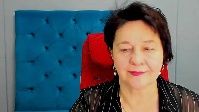 EveRalphes online show from December 5, 2025, 8:12 am