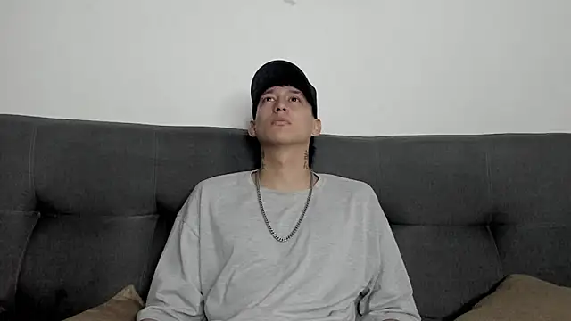 Snapshot of Darsel_night chatting on December 1, 2025, 8:14 pm Darsel night online show from December 1, 2025, 8:14 pm