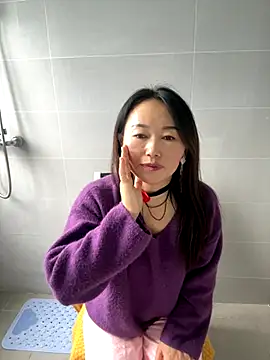 xiaorong3737 online show from November 22, 2025, 4:33 am