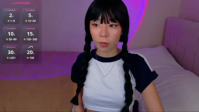 Lina lust  online show from December 3, 2025, 12:25 pm