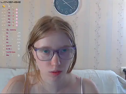 Snapshot of LustfulSarah chatting on October 4, 2025, 7:23 pm LustfulSarah online show from October 4, 2025, 7:23 pm