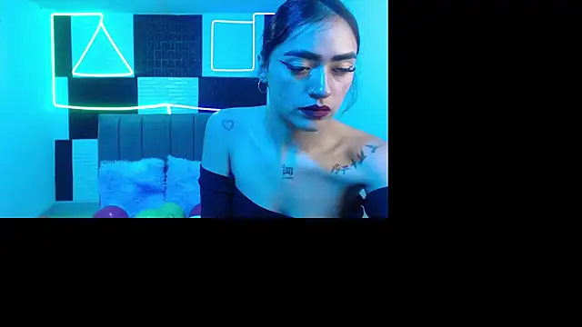 bonnie blue 18 online show from December 4, 2025, 2:15 pm