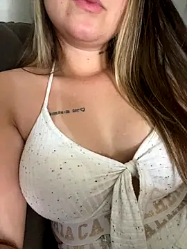 Snapshot of grazibueno chatting on December 3, 2025, 4:38 pm grazibueno online show from December 3, 2025, 4:38 pm