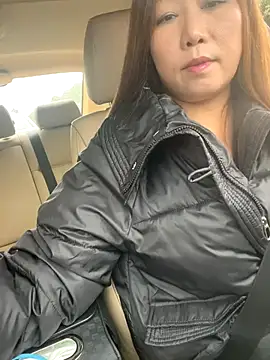 Snapshot of Xiaomili8 chatting on December 3, 2025, 4:20 am Xiaomili8 online show from December 3, 2025, 4:20 am