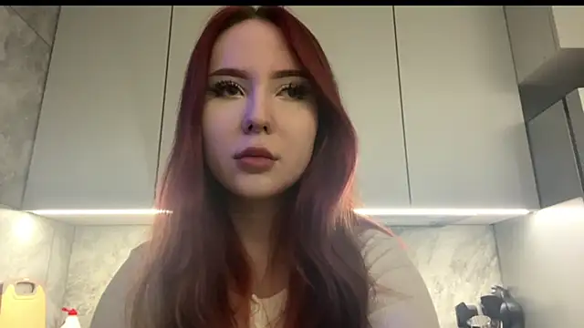 DaphineMckoy online show from December 4, 2025, 6:12 am