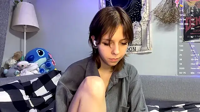 Snapshot of FairyLuna chatting on December 3, 2025, 9:13 pm FairyLuna online show from December 3, 2025, 9:13 pm