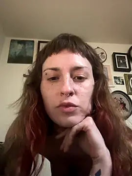 ashtrayhaterz online show from November 22, 2025, 12:04 pm