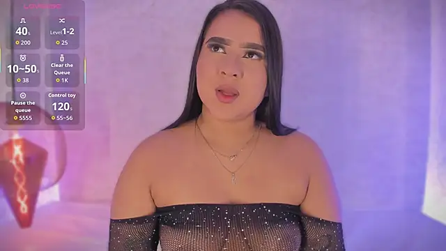 alejandrarojas  online show from December 4, 2025, 12:03 pm