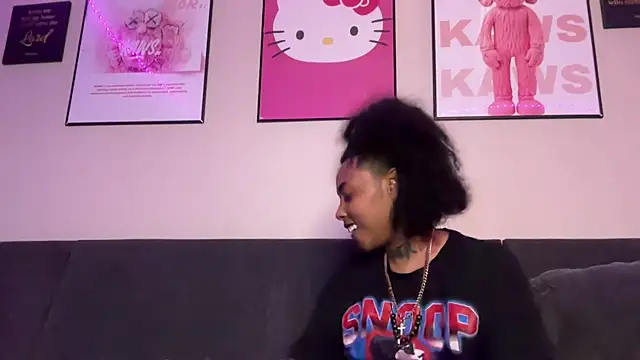 Snapshot of seductivefreak7 chatting on December 1, 2025, 5:01 am seductivefreak7 online show from December 1, 2025, 5:01 am