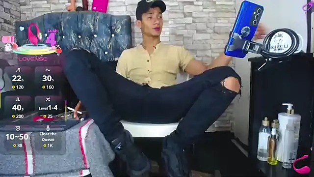 stefanodj online show from December 5, 2025, 4:54 am