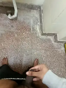 Snapshot of ray_buny chatting on December 2, 2025, 8:15 pm ray buny online show from December 2, 2025, 8:15 pm