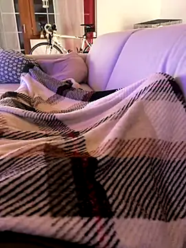 Snapshot of nightbound99 chatting on December 13, 2025, 10:15 pm nightbound99 online show from December 13, 2025, 10:15 pm