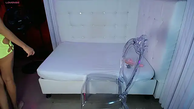 Ameliasexx online show from December 4, 2025, 9:23 pm