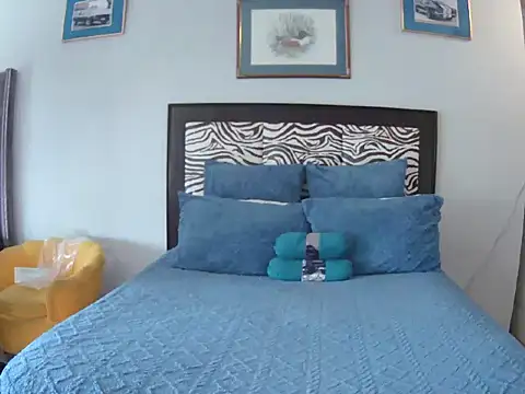 Snapshot of SexyCurves9 chatting on December 3, 2025, 7:16 am SexyCurves9 online show from December 3, 2025, 7:16 am