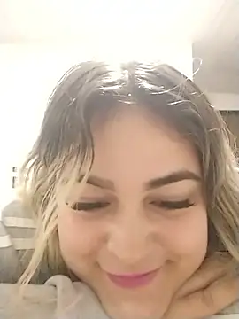 sexy aurora ourdoors online show from December 2, 2025, 5:35 am