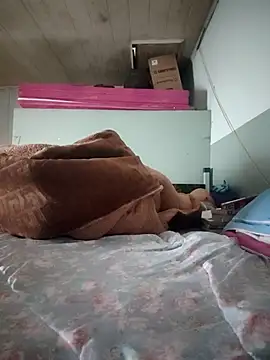 LianLaz online show from November 27, 2025, 5:09 am