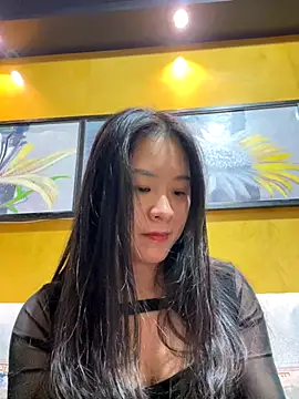 Snapshot of GillTimothyelap chatting on November 25, 2025, 11:54 am GillTimothyelap online show from November 25, 2025, 11:54 am