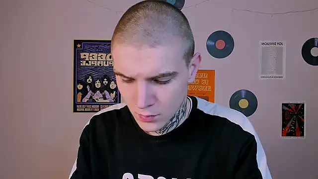 drew soft  online show from December 5, 2025, 7:54 pm