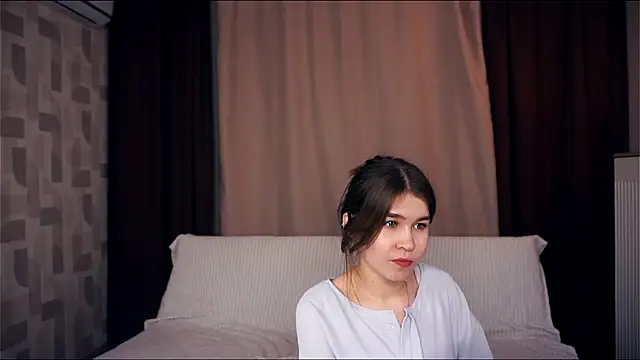 ZulaRattan online show from December 2, 2025, 6:58 pm