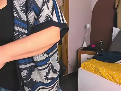 MilaFoxxy online show from November 29, 2025, 11:35 am