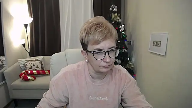 ChristinaRainforce online show from November 28, 2025, 1:14 pm